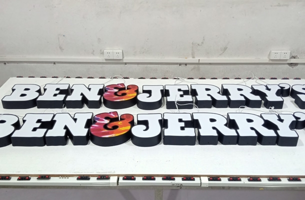 FRONTLIT- FRONT STRIP EDGE & TRIM CAP